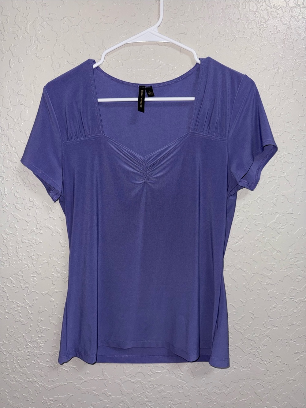 Susan Lawrence Short-Sleeve Scoop Neck Top in Periwinkle